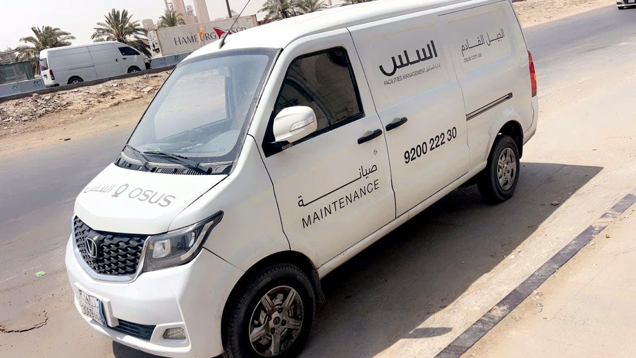 مركبة فيكتوري التجارية أثناء الاستخدام لدى أحد العملاء في السعودية — صورة 34